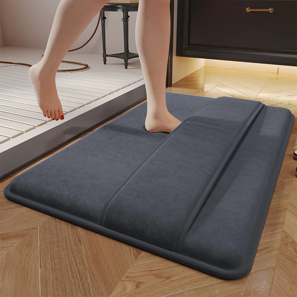 Thickened Coral Fleece Bath Mat — Non-Slip, Absorbent & Quick-Drying