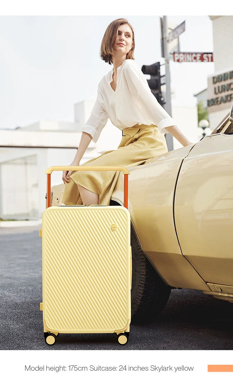 Hardside Spinner Suitcase with Wide Handle — 20" & 24"
